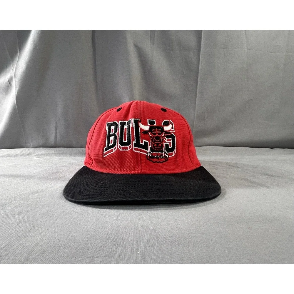Vintage 90's Adidas Chicago Bulls Hardwood Classic SnapBack Hat Basketball NBA